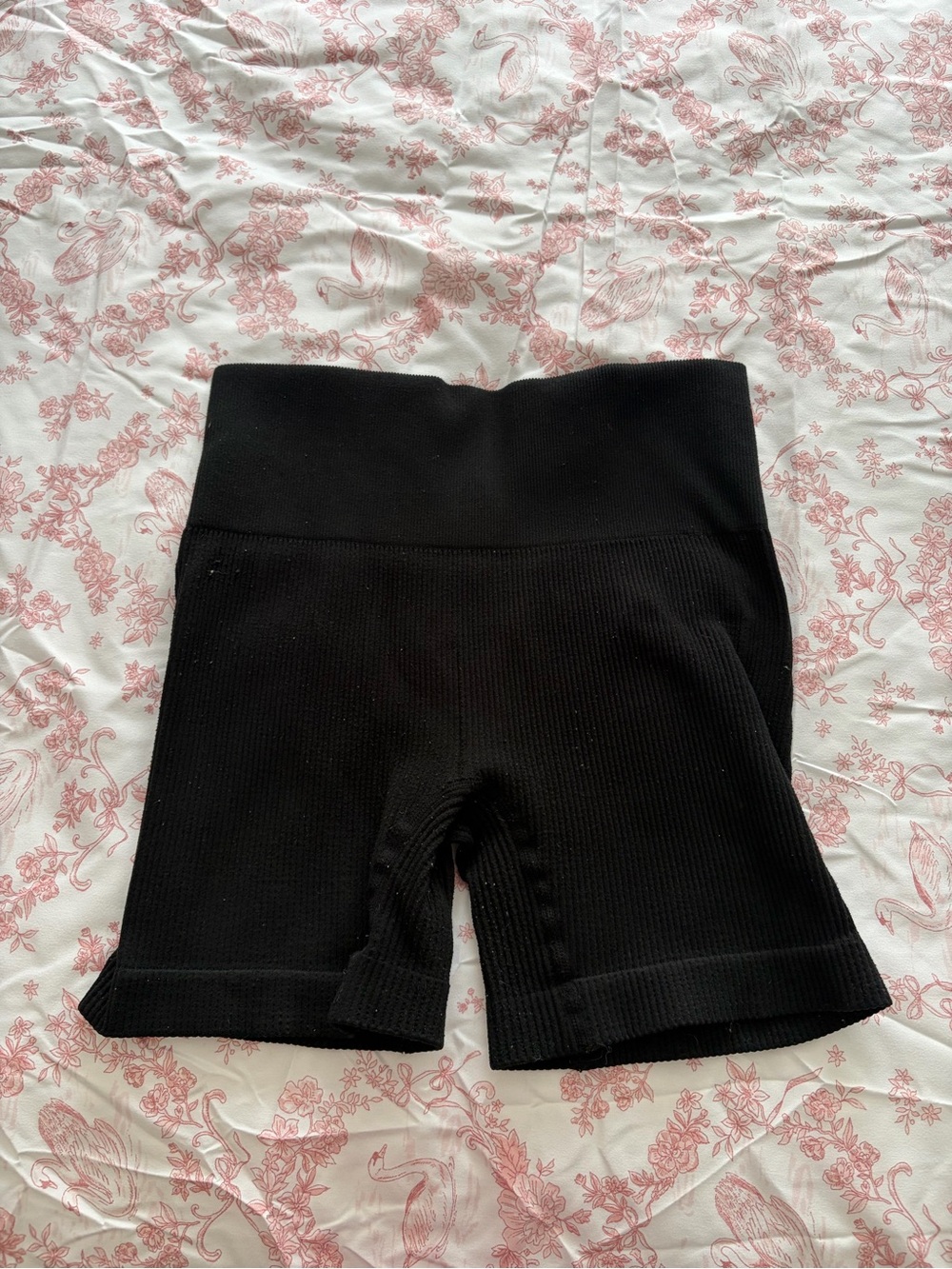 Colsie Black Ribbed High-Waist Bike Shorts